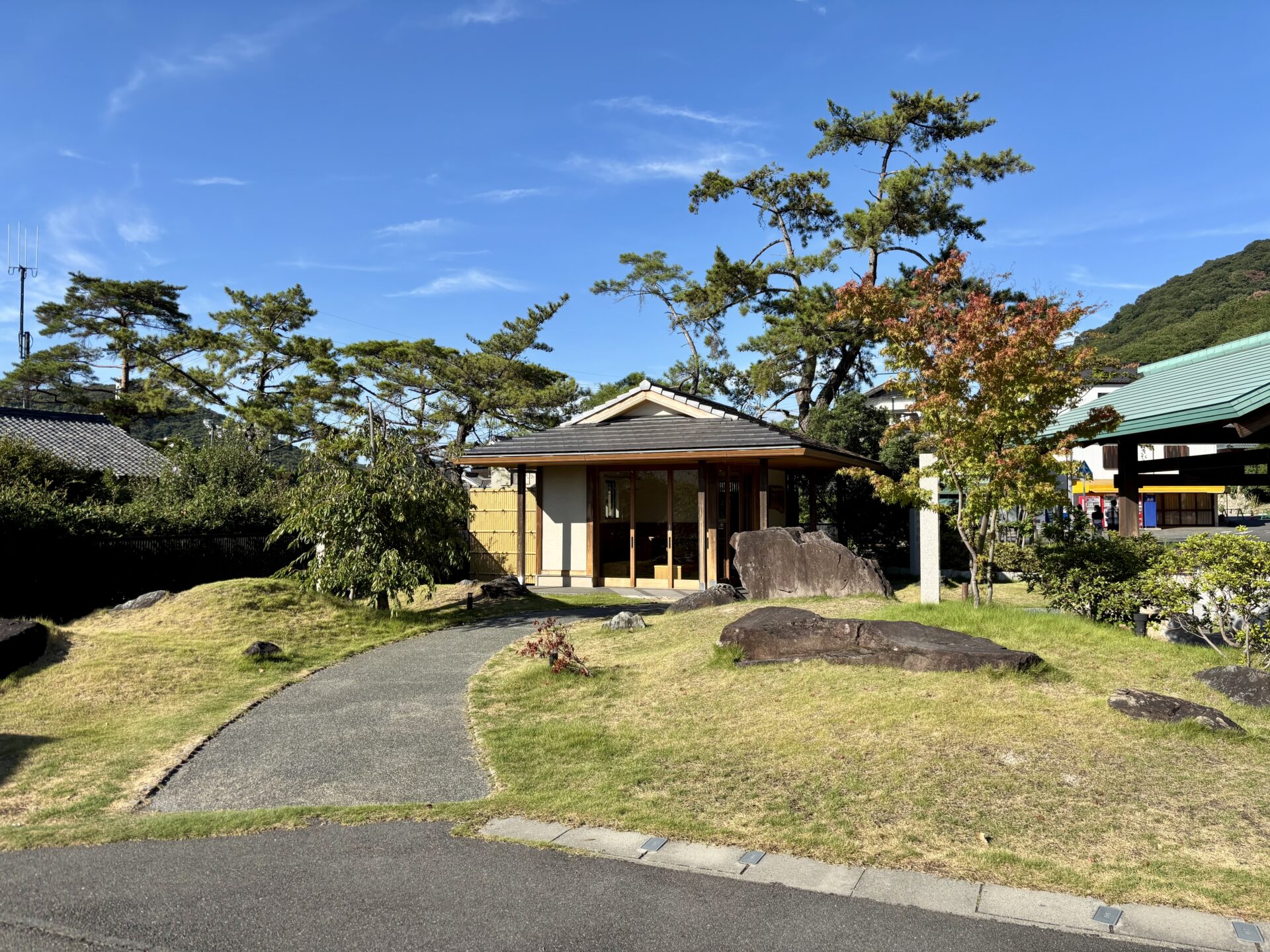 木造休憩所（御大典記念）の外観