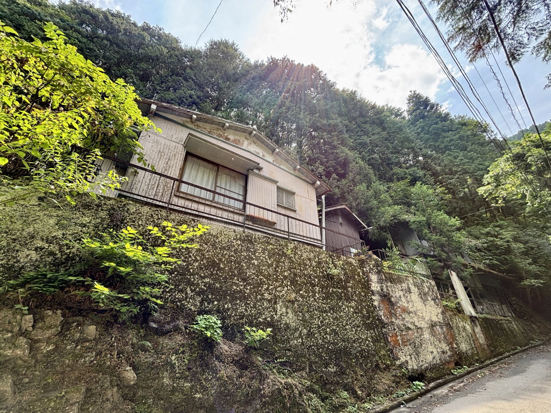 高台の廃墟