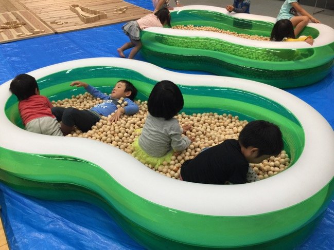 ひのきボールのプール