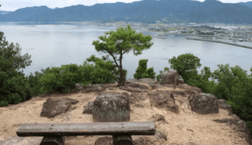 香川県東かがわ市にある、播磨灘を望む城『引田城跡』と『引田鼻灯台』を訪問してきました。