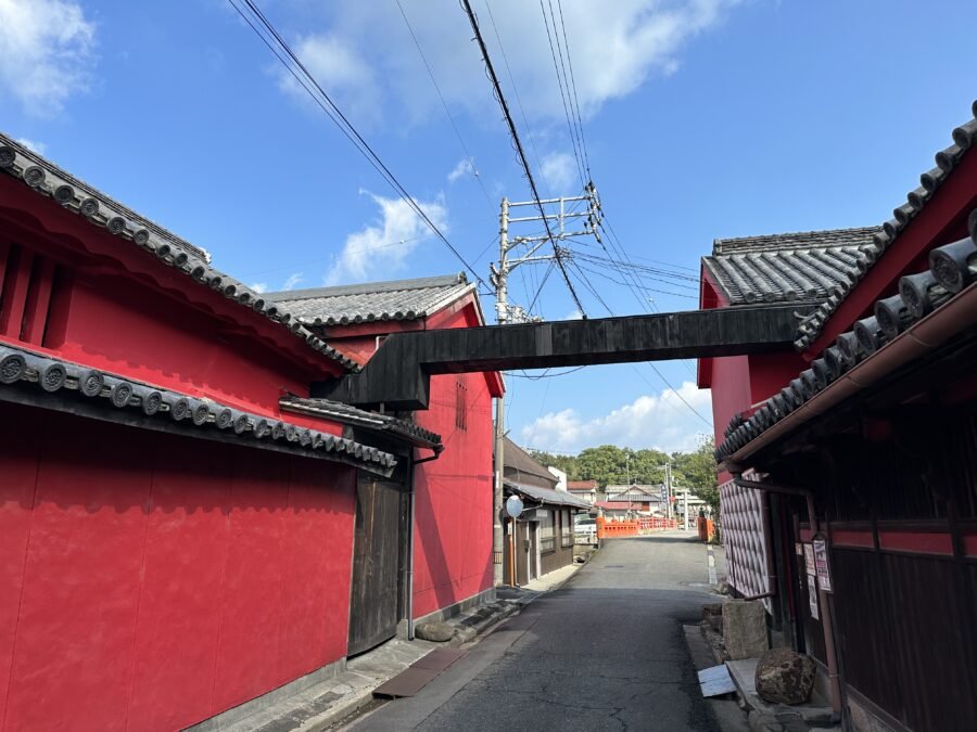 道路をまたぐ配管
