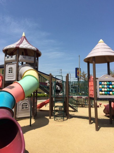 木太中央公園のすべり台