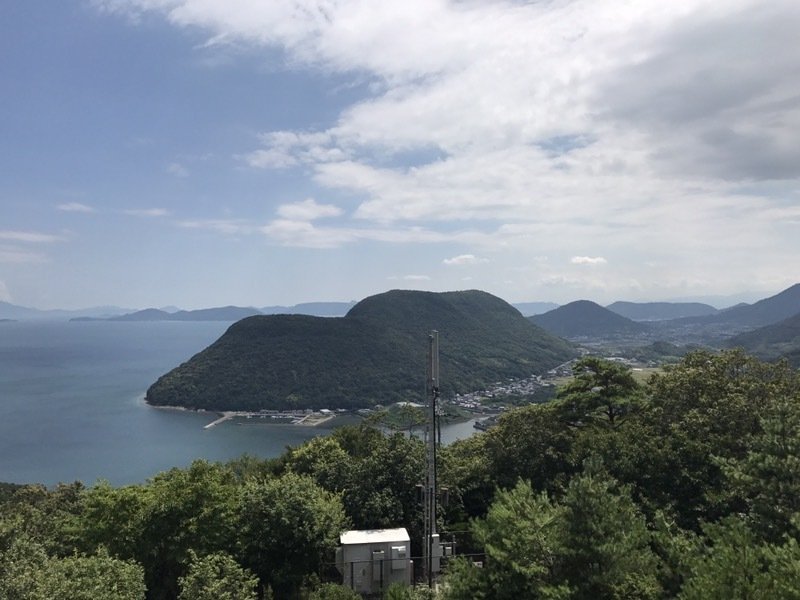 屋上からの風景（東側・屋島方面）
