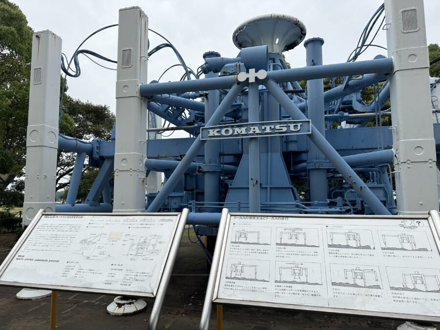 KOMATSUの巨大機器